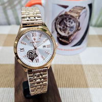 Watch Ladies White Dial  heart detail TW115